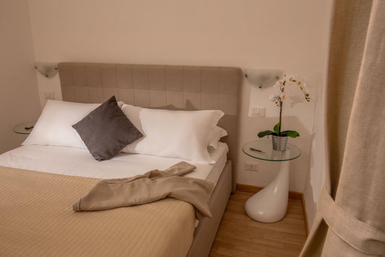 Economy Double Room,838525976:JPEG